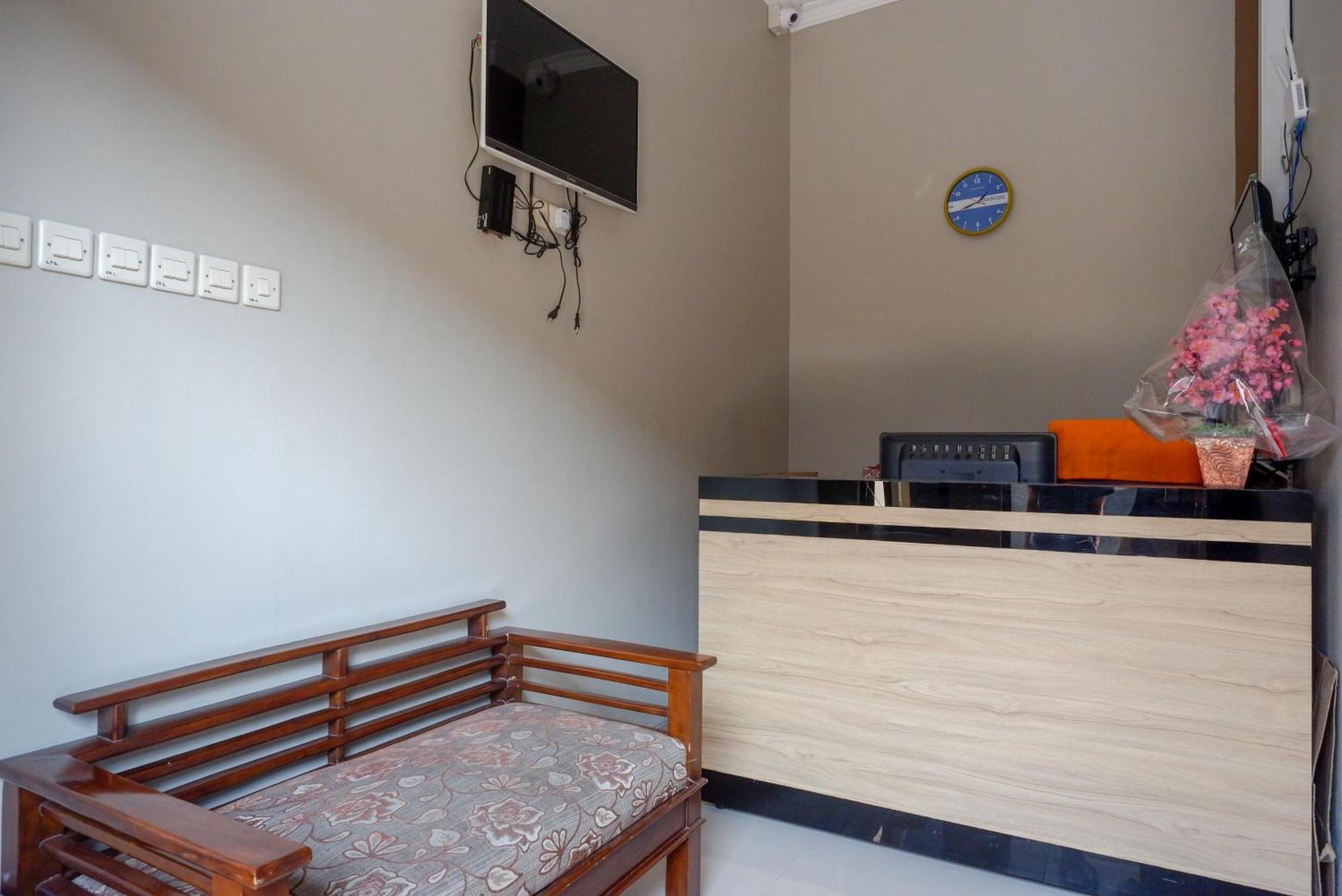 Urbanview Hotel Near Alun Alun Tegal Tegal (Central Java) Exterior foto